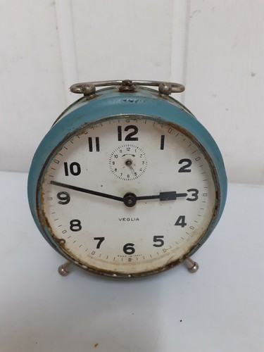 Vecchia sveglia orologio - sveglia,