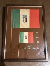 Quadro con bandiere originali