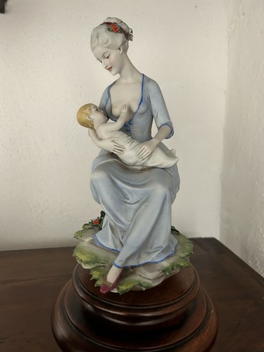 Capodimonte statuina - capodimonte,