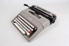 Olivetti Lettera 35, Gray