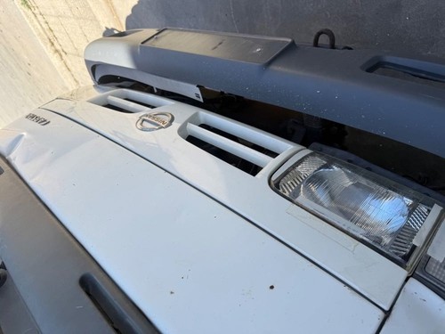 Griglia anteriore nissan trade - anteriore,
