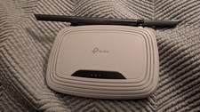 TP-LINK TL-WR841N router