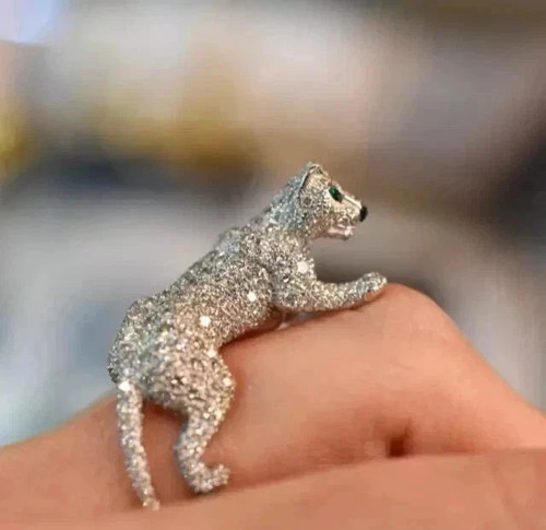 Anello uomo pantera taglio