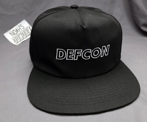 Cappello nero ricamato - , logo