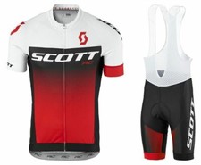 Set pantaloncini bavaglino