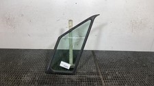Vetro laterale fisso anteriore
