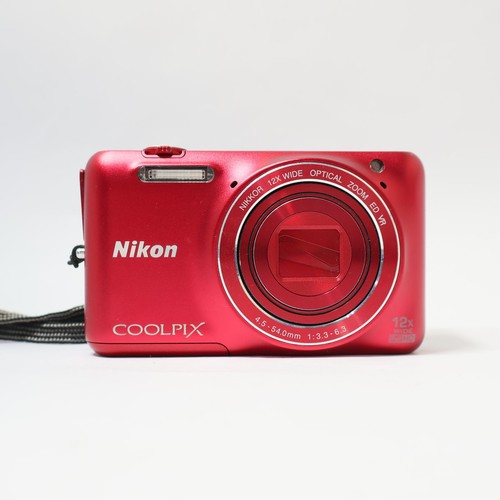 Eccellente nikon coolpix - +],
