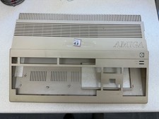 Cassa Amiga 500 + viti qualche