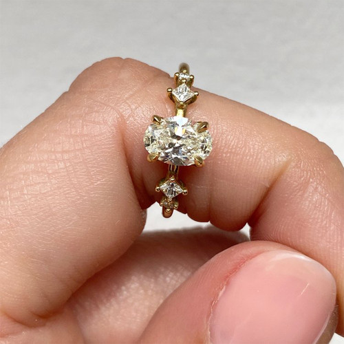 Anello oro giallo - in,