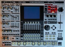 Roland MC-909 Groovebox