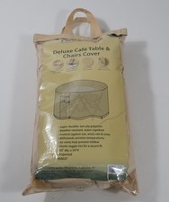 Copritavolo e sedie da caffè