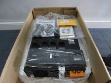 NUOVO Fujitsu APC Smart-UPS