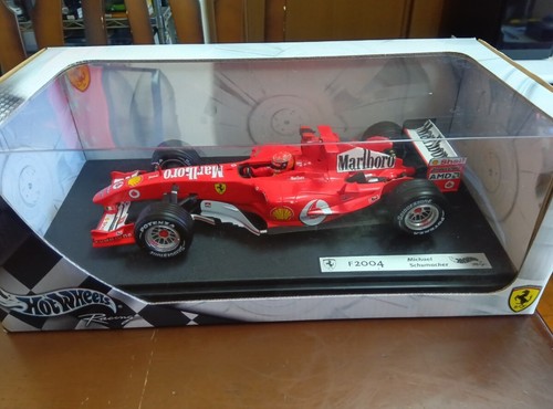 Hotwheel ferrari f2004 - hotwheel,
