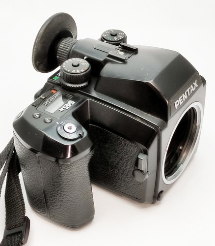 Pentax 645n 8 75 - +,