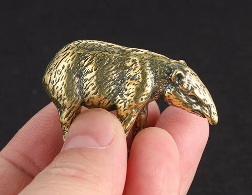 Statua animale tapiro ottone