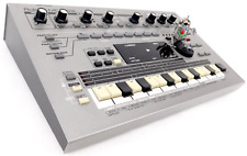 Roland MC-303 Sintetizzatore