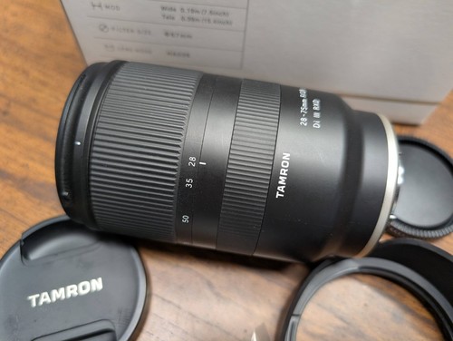 Tamron 75mm 8 - f/2.8, di