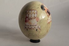 Uovo di struzzo galline gallo