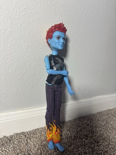 Monster high holt hyde 1st - holt,