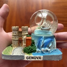 PALLA DI VETRO CON NEVE GENOVA ITALIA IDEA REGALO ??