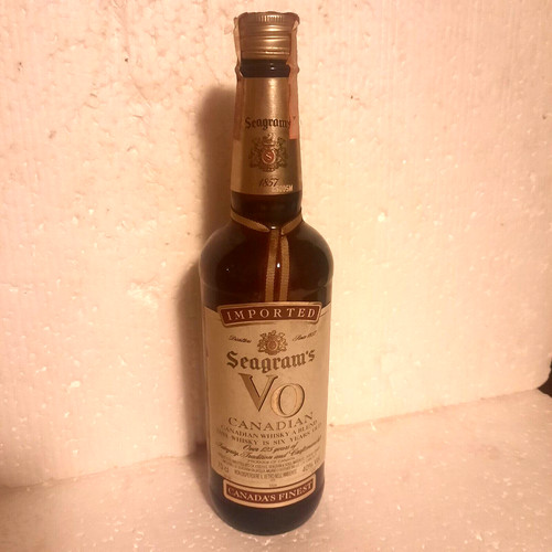 Seagram canadian whisky - vo,