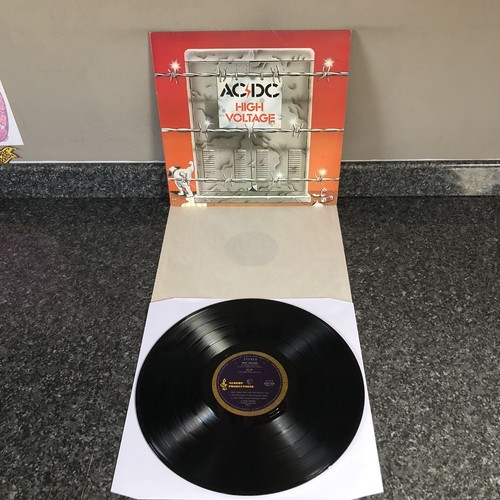 Vinyl album high - ac/dc,