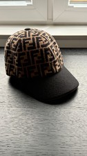 Cappellino Fendi con fantasia FF, come nuovo