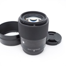 Obiettivo fotocamera contemporanea Sigma 30mm f/1.4 DC DN per attacco Fuji X - funzionante condizioni