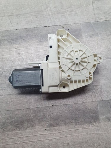 Motore alzavetro anteriore