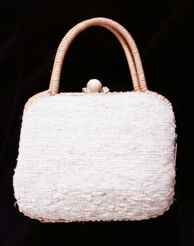 Piccola borsa beige fatta - , a