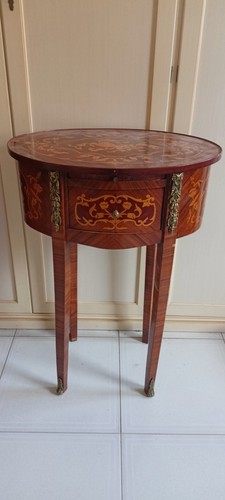 Tavolino ovale antico
