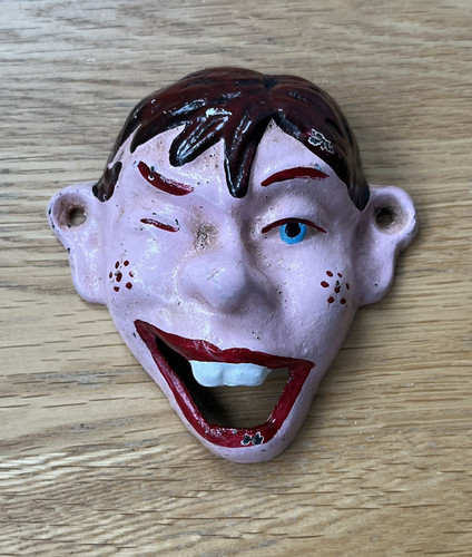 Howdy doody cast iron - howdy, wall