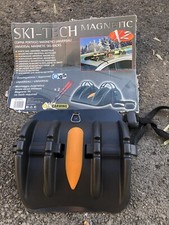 PORTA SCI SKITECH MAGNETIC UNIVERSALE TETTO AUTO PORTA SCI PER 2 PAIA SCI