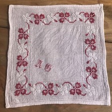 Centrino Puro Lino Con Ricami In Punto Croce Fatto A Mano Personalizzata -A  B -