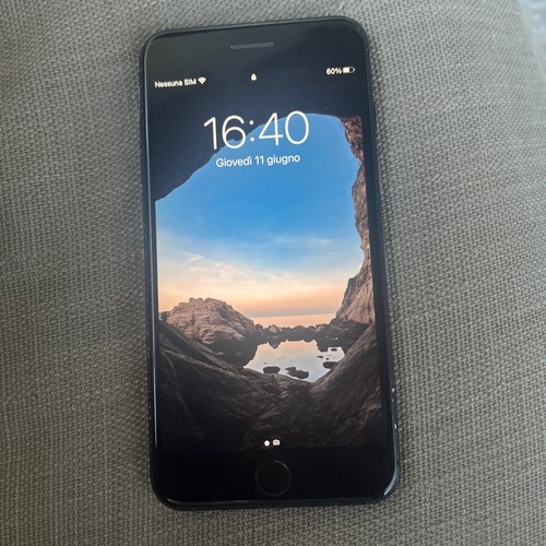 Apple iphone plus 128gb - 7,