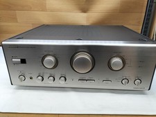 Amplificatore stereo integrato