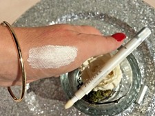 INNOXA Eyes Eyeshadow Pen