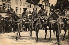 CPA Compiegne Fetes de Jeanne