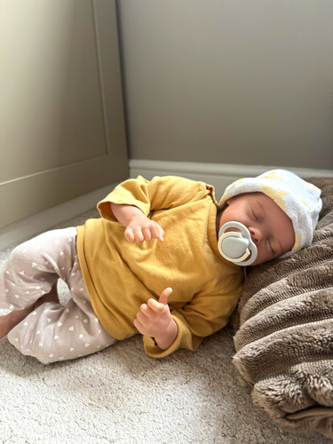Adorabile addormentato reborn