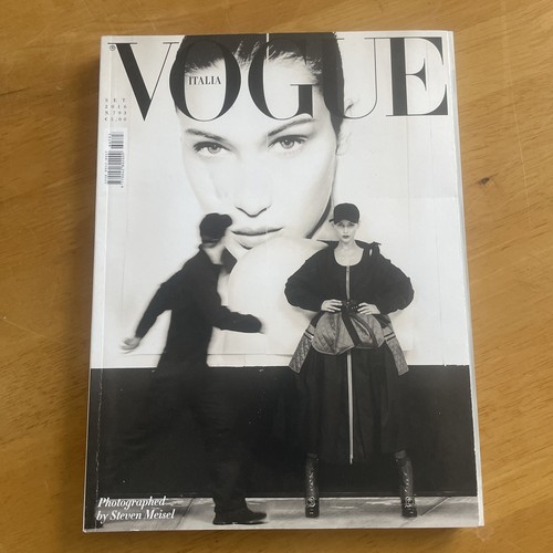 Vogue italia magazine - italia,
