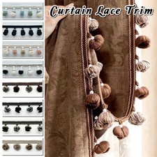 Tenda pizzo bordo sfere nappa