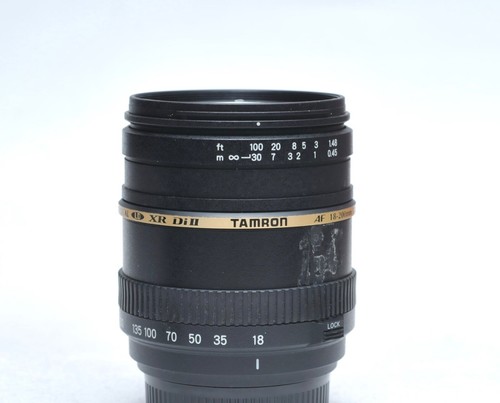 Tamron 200 3 - af, f/3.5-6.3