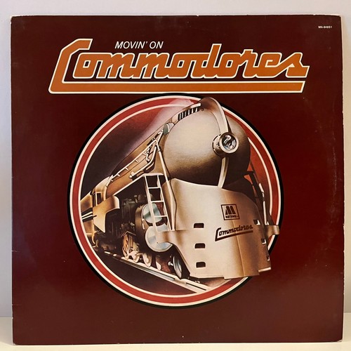 Commodores movin on - -, movin'