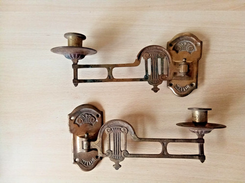 Portacandele antico per