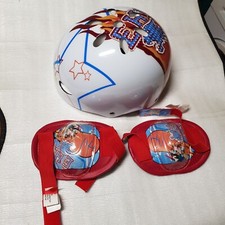 Casco e Ginocchiere Skateboard Pattini Bimbo Taglia 52/56 - mai utilizzati 