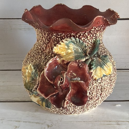 Vaso rosa barbotina maiolica