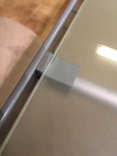 Clip compatibili per tavolo in