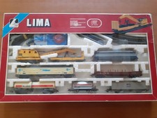 Lima grande scatola contenente un treno merci con carro gru usato pochissimo