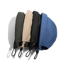 Uomo Coulisse con Teschio