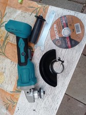 Smerigliatrice angolare